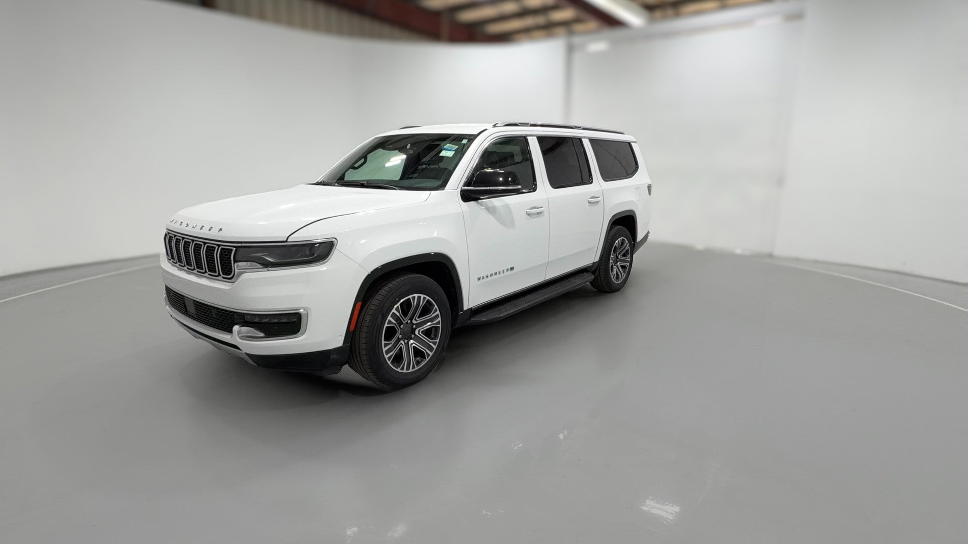2023 Jeep Wagoneer L vehicle photo