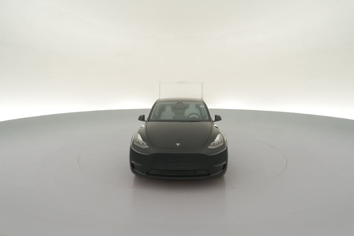 2022 Tesla Model Y Long Range All-Wheel Drive in Solid Black — 360° view 1