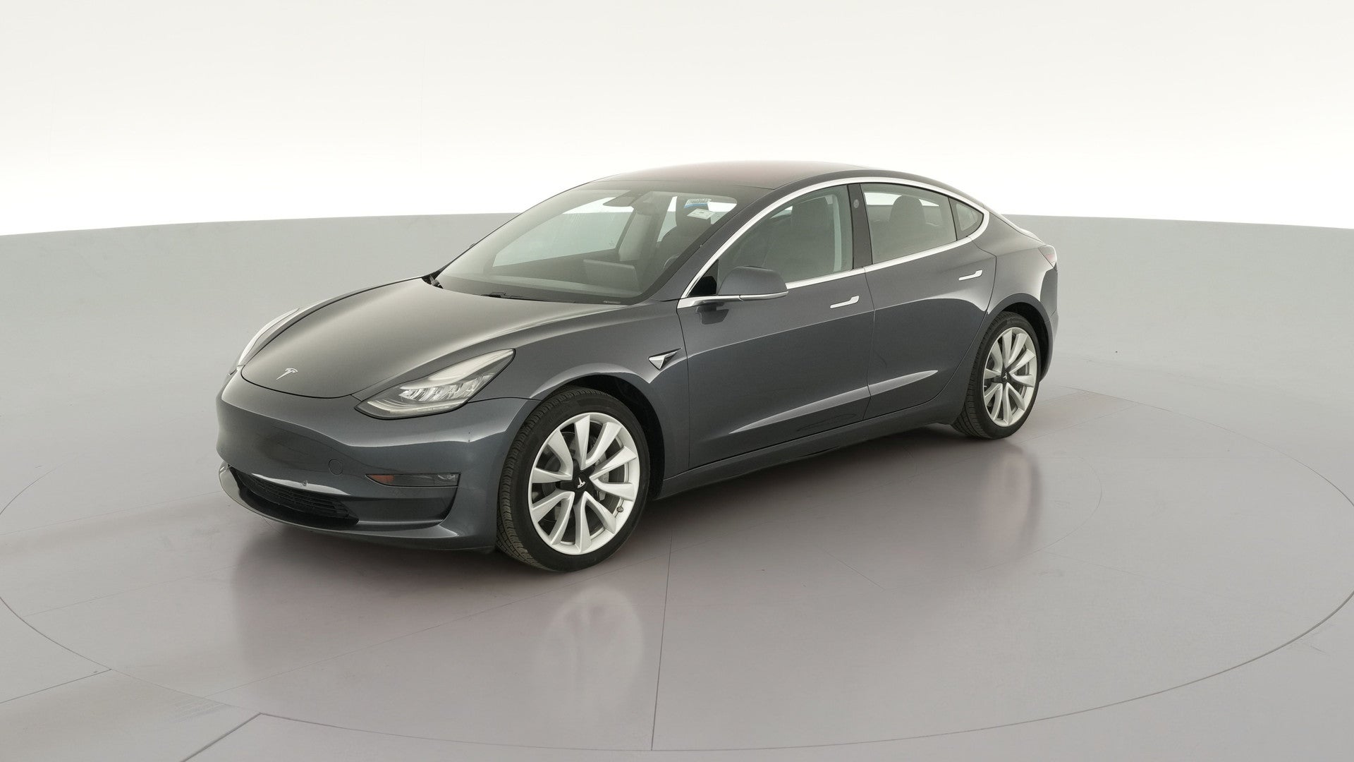 2018 Tesla Model 3 vehicle photo