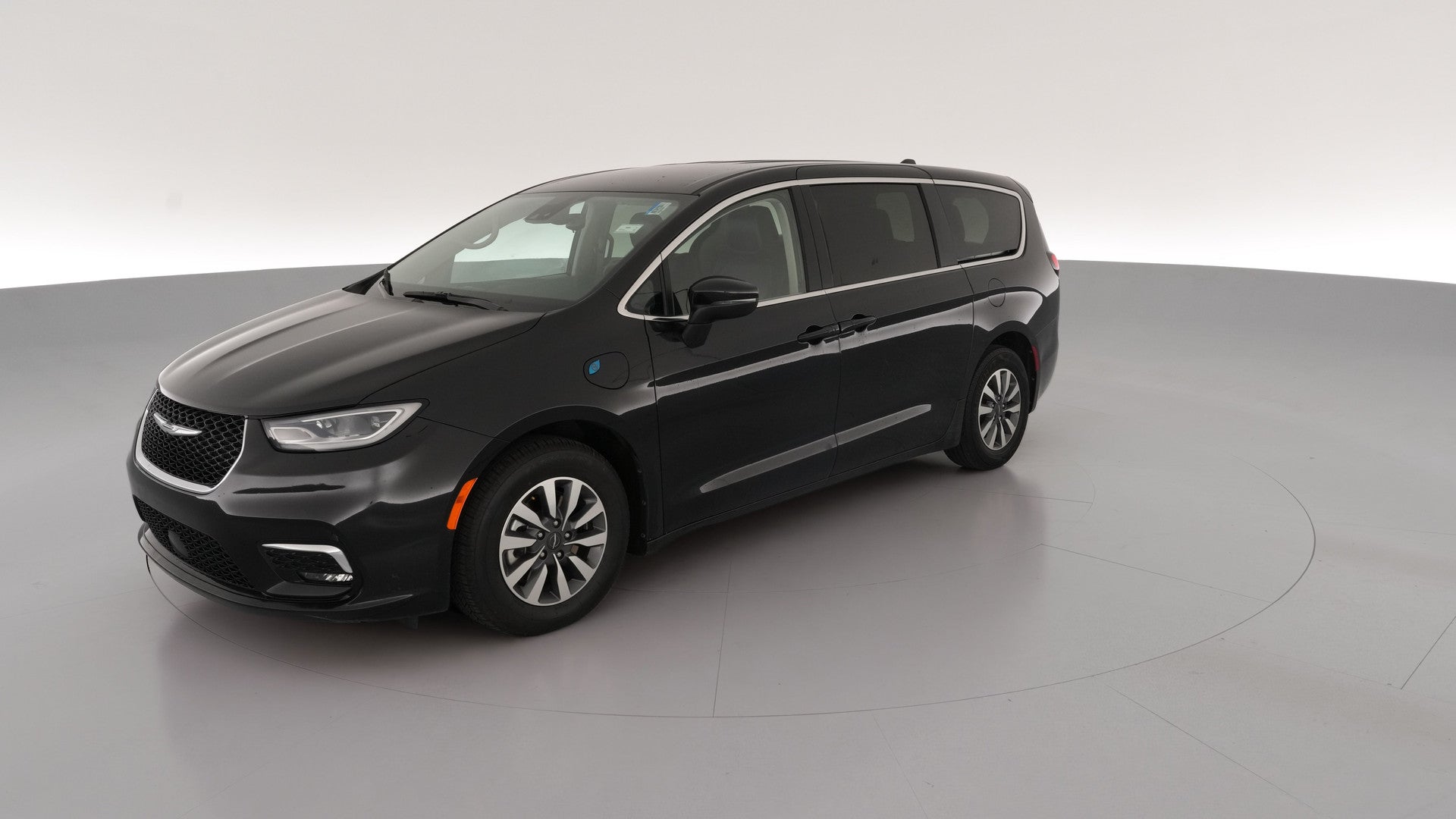 2023 Chrysler Pacifica Hybrid vehicle photo
