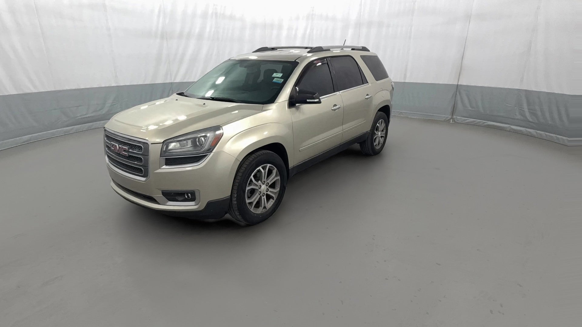 2014 GMC Acadia vehicle photo