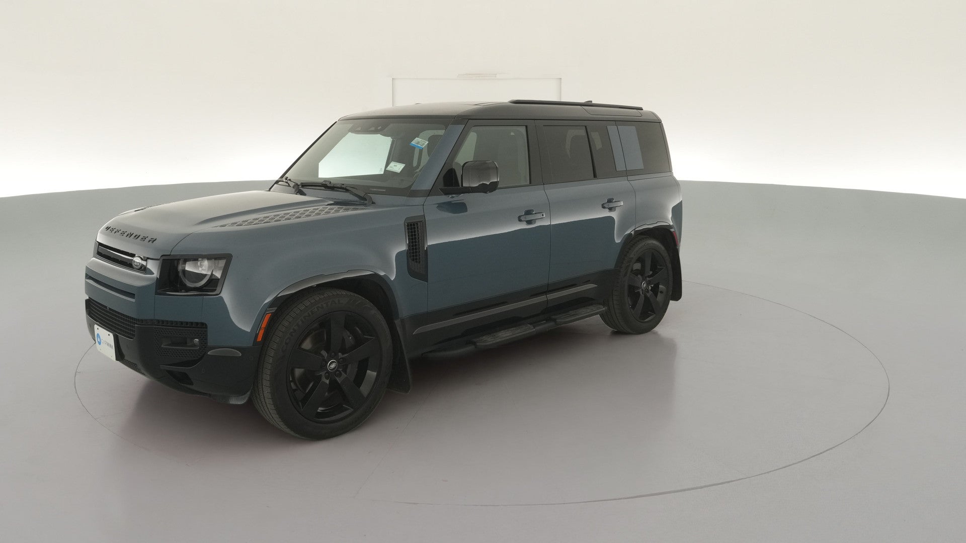 2025 Land Rover Defender 110 vehicle photo