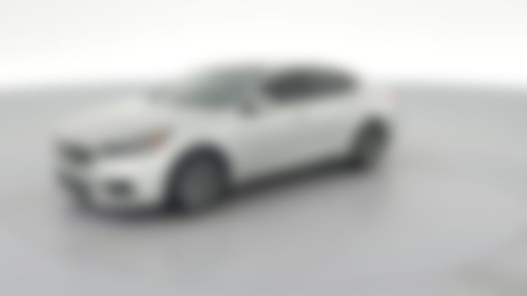 2017 Kia Cadenza vehicle photo