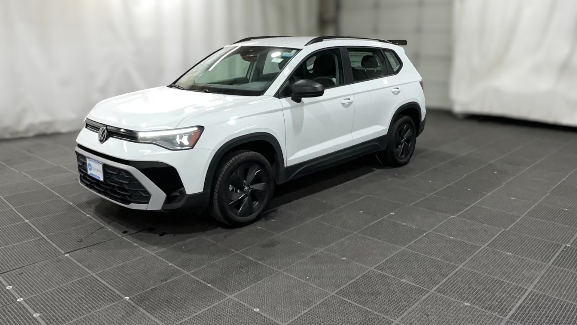 2026 Volkswagen Taos vehicle photo