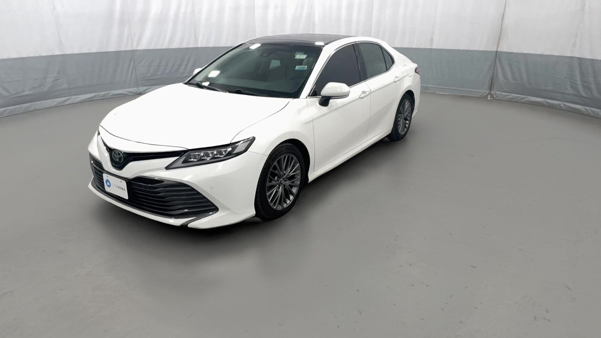 2018 Toyota Camry vehicle photo