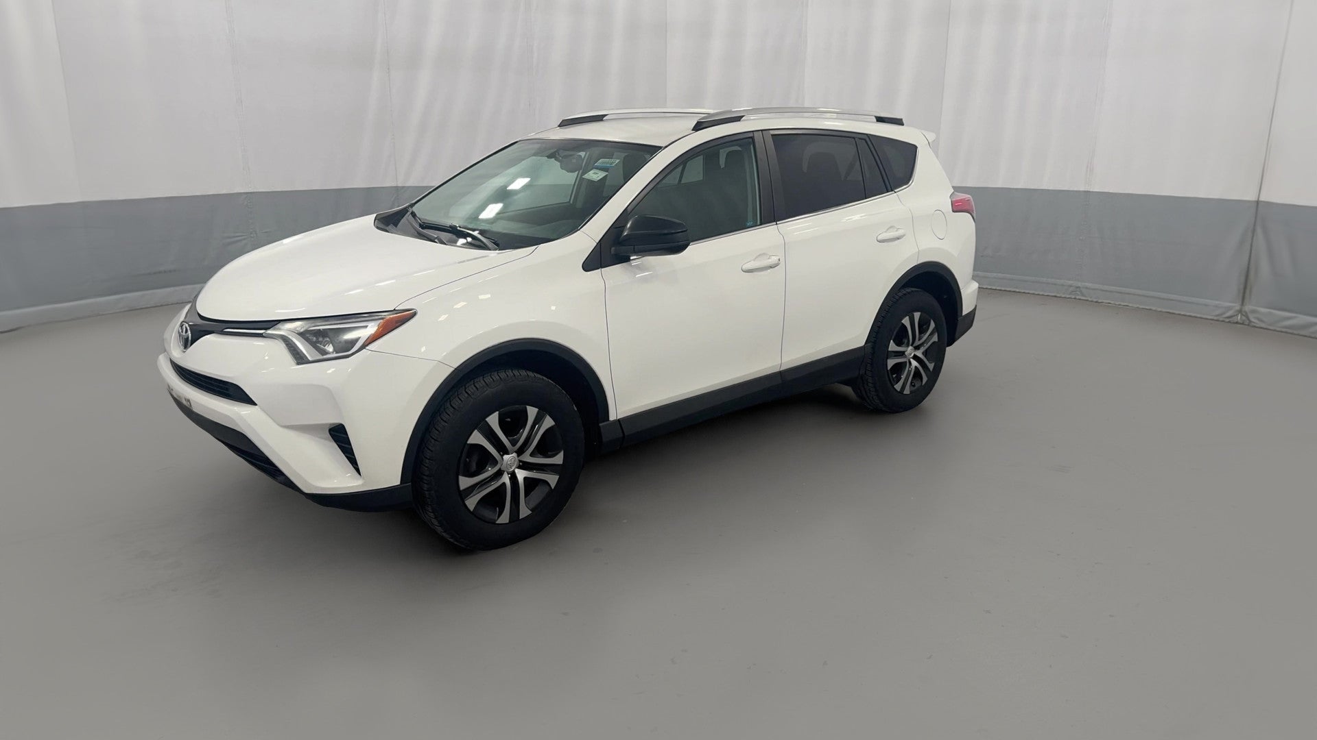 2016 Toyota RAV4 vehicle photo