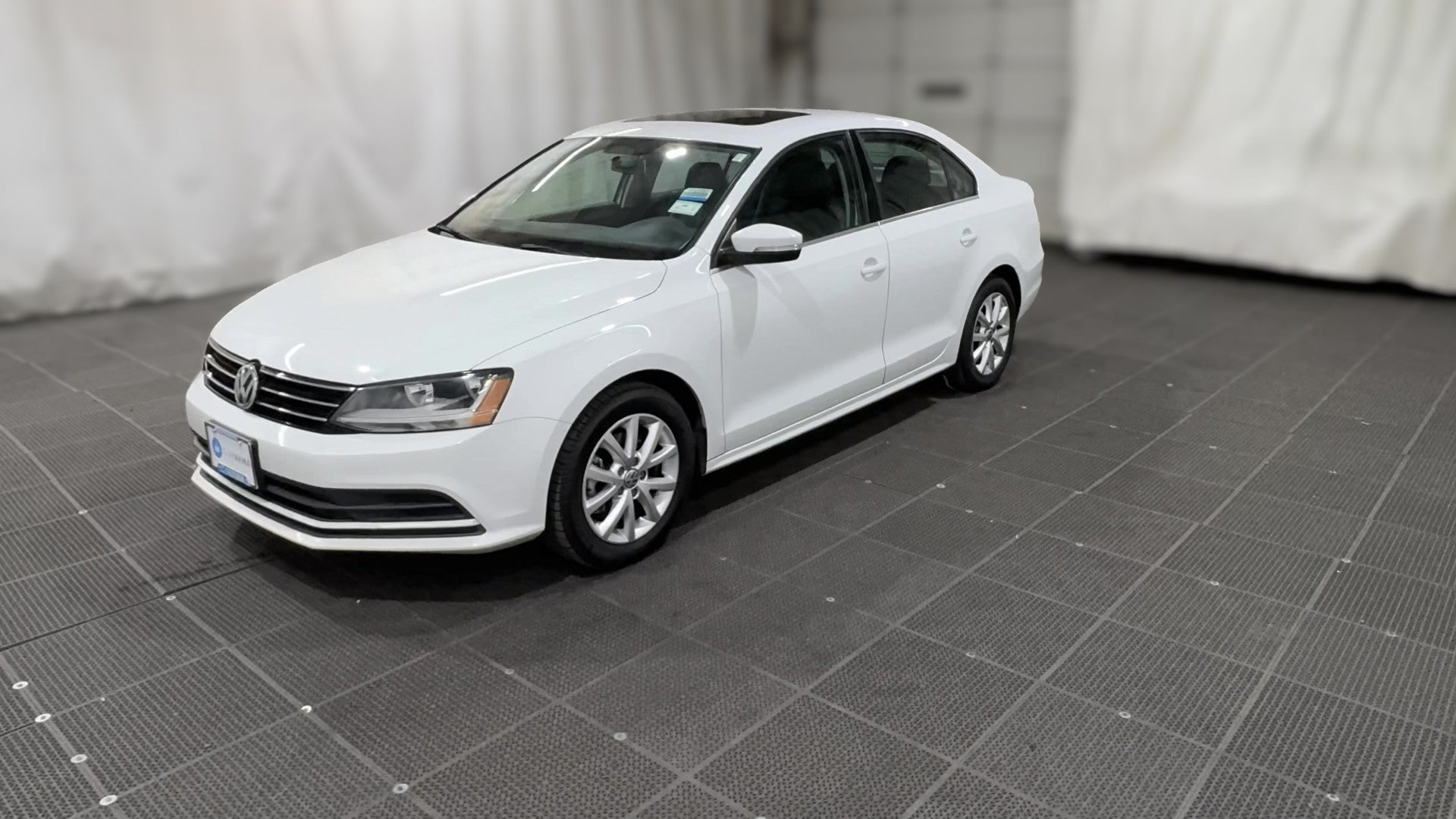 2017 Volkswagen Jetta vehicle photo