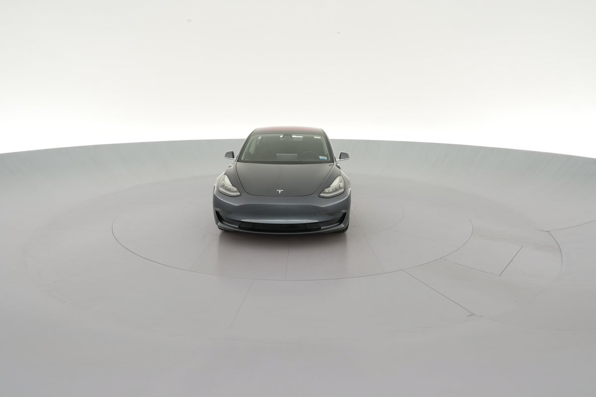 2018 Tesla Model 3 Long Range Rear-Wheel Drive in Midnight Silver Metallic — 360° view 1