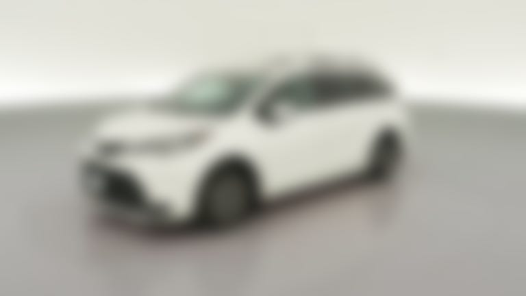 2023 Toyota Sienna vehicle photo