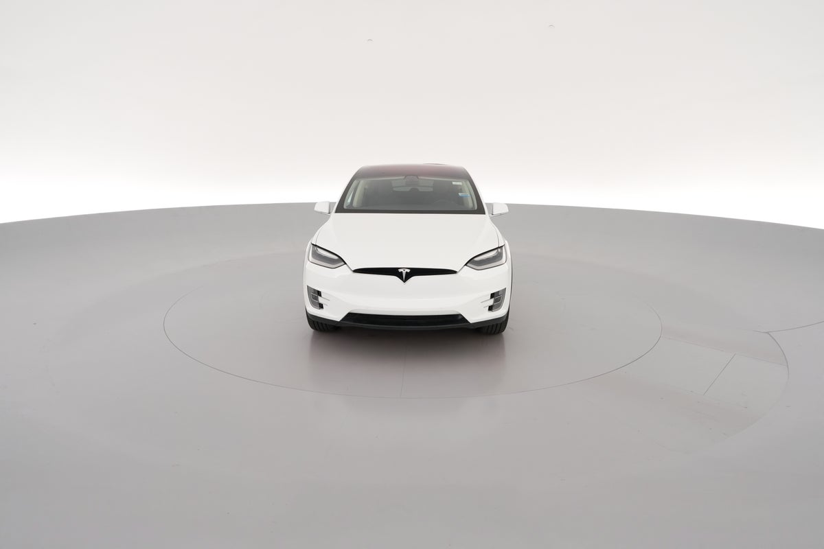 2016 Tesla Model X 60D in Solid White — 360° view 1