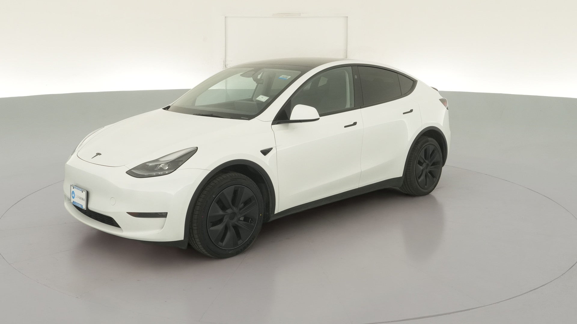 2025 Tesla Model Y vehicle photo