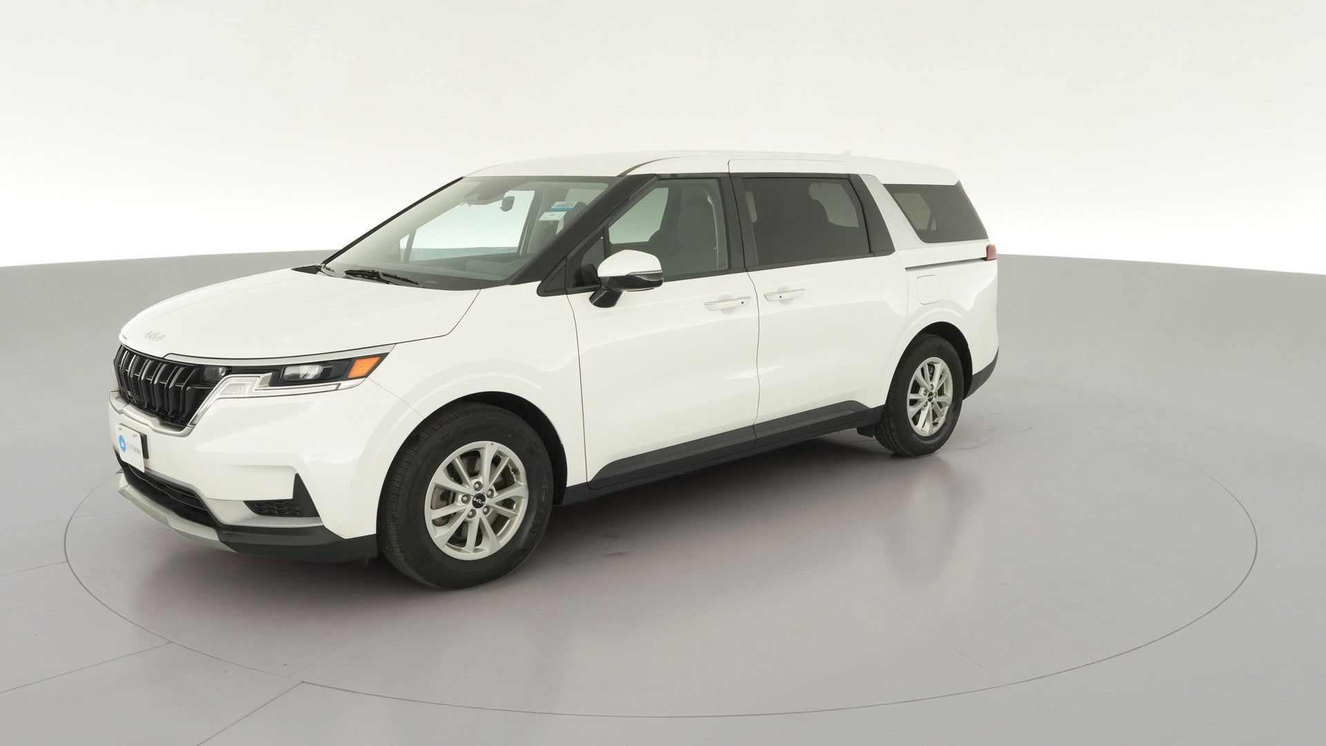 2024 Kia Carnival vehicle photo