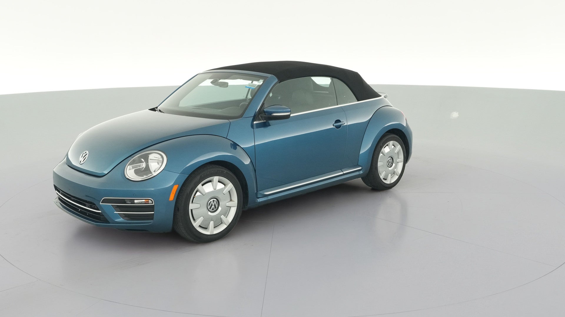 2017 Volkswagen Beetle vehicle photo