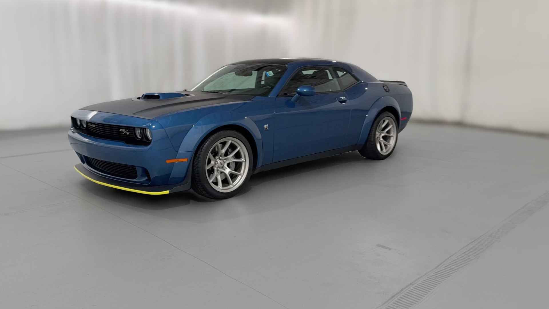 2020 Dodge Challenger vehicle photo