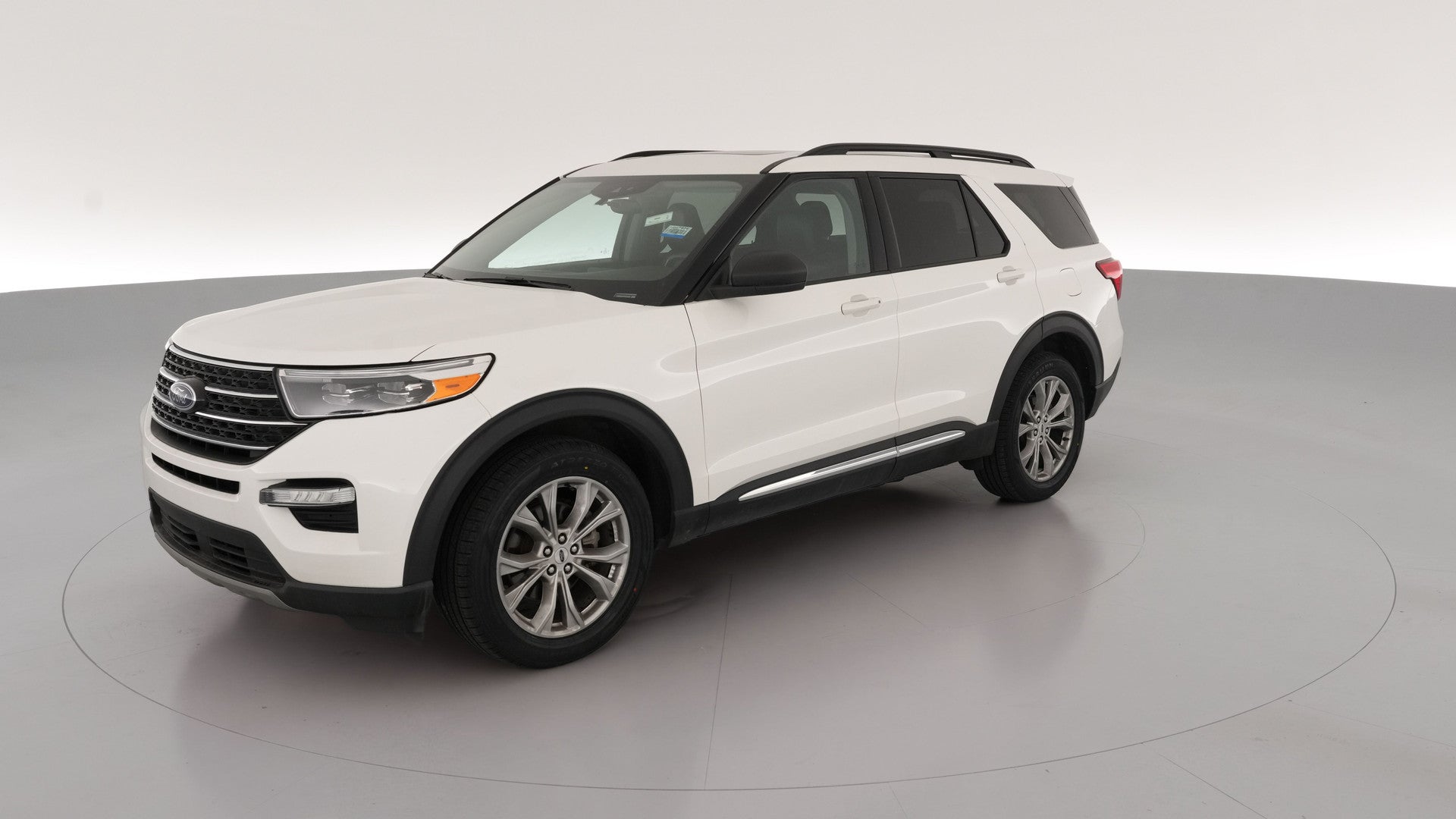 2023 Ford Explorer vehicle photo