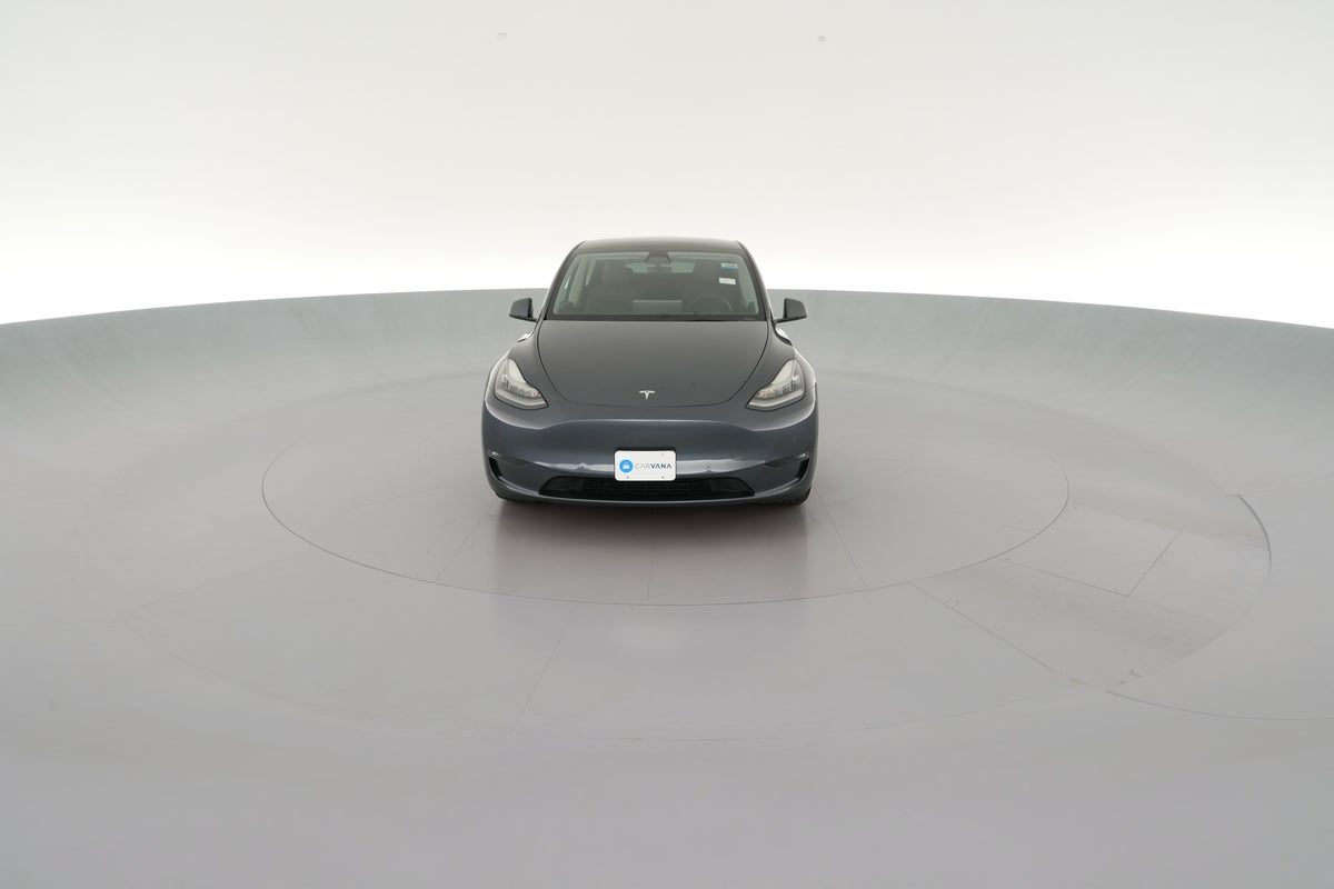 2021 Tesla Model Y Long Range All-Wheel Drive in Midnight Silver Metallic — 360° view 1