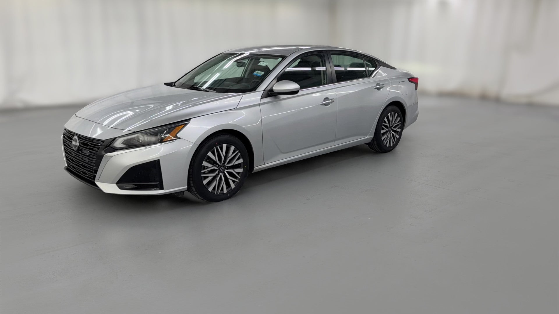 2023 Nissan Altima vehicle photo
