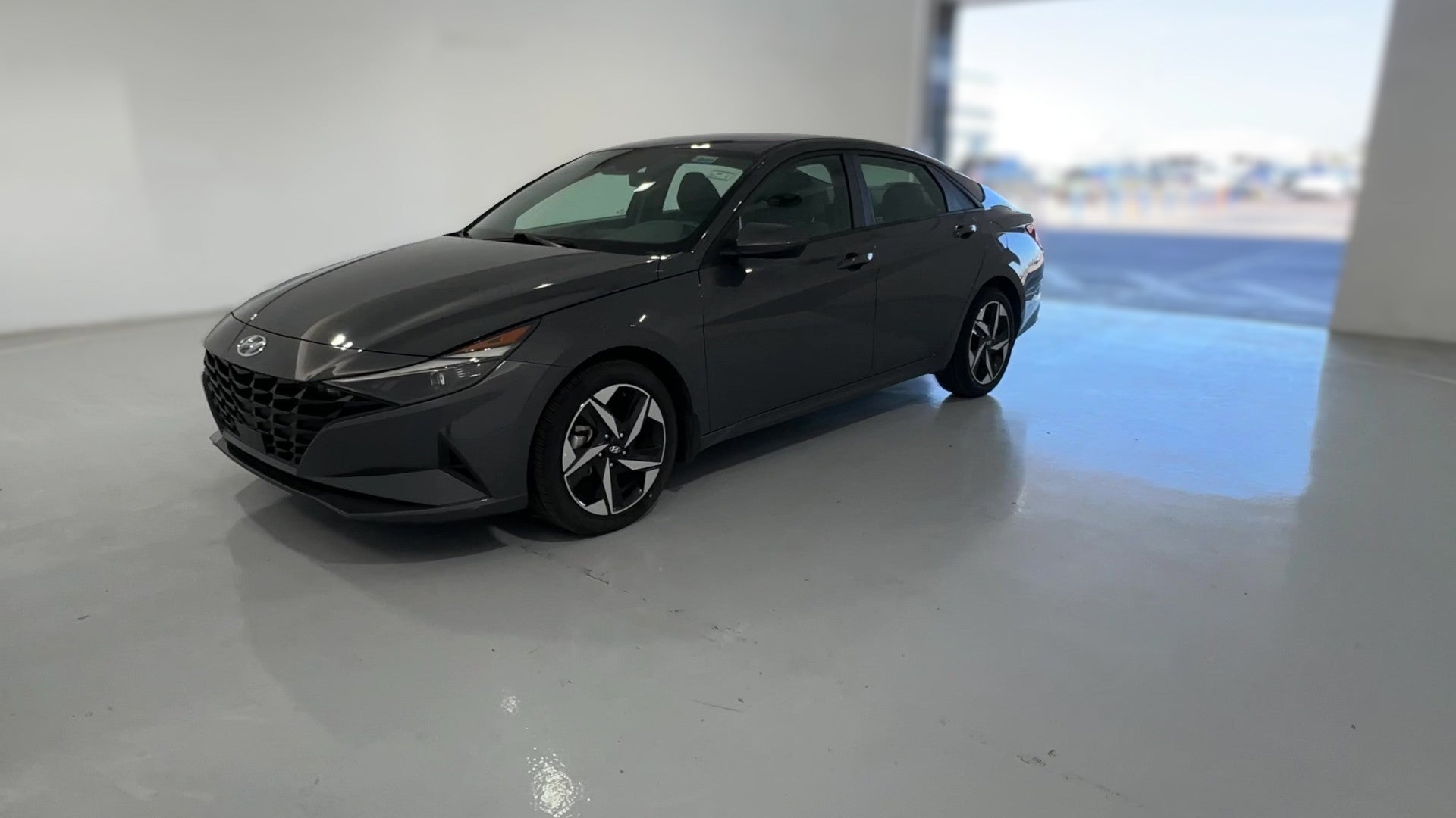 2023 Hyundai Elantra vehicle photo