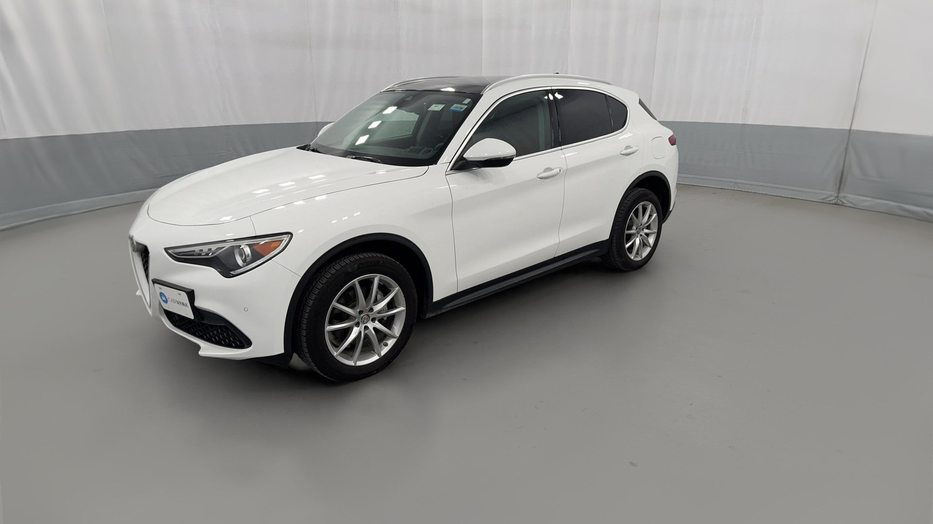 2018 Alfa Romeo Stelvio vehicle photo