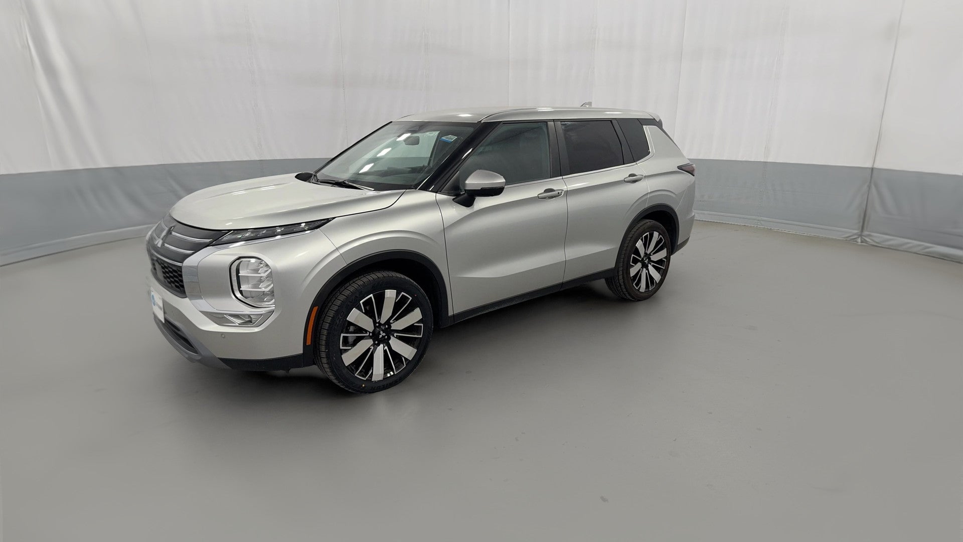 2025 Mitsubishi Outlander vehicle photo