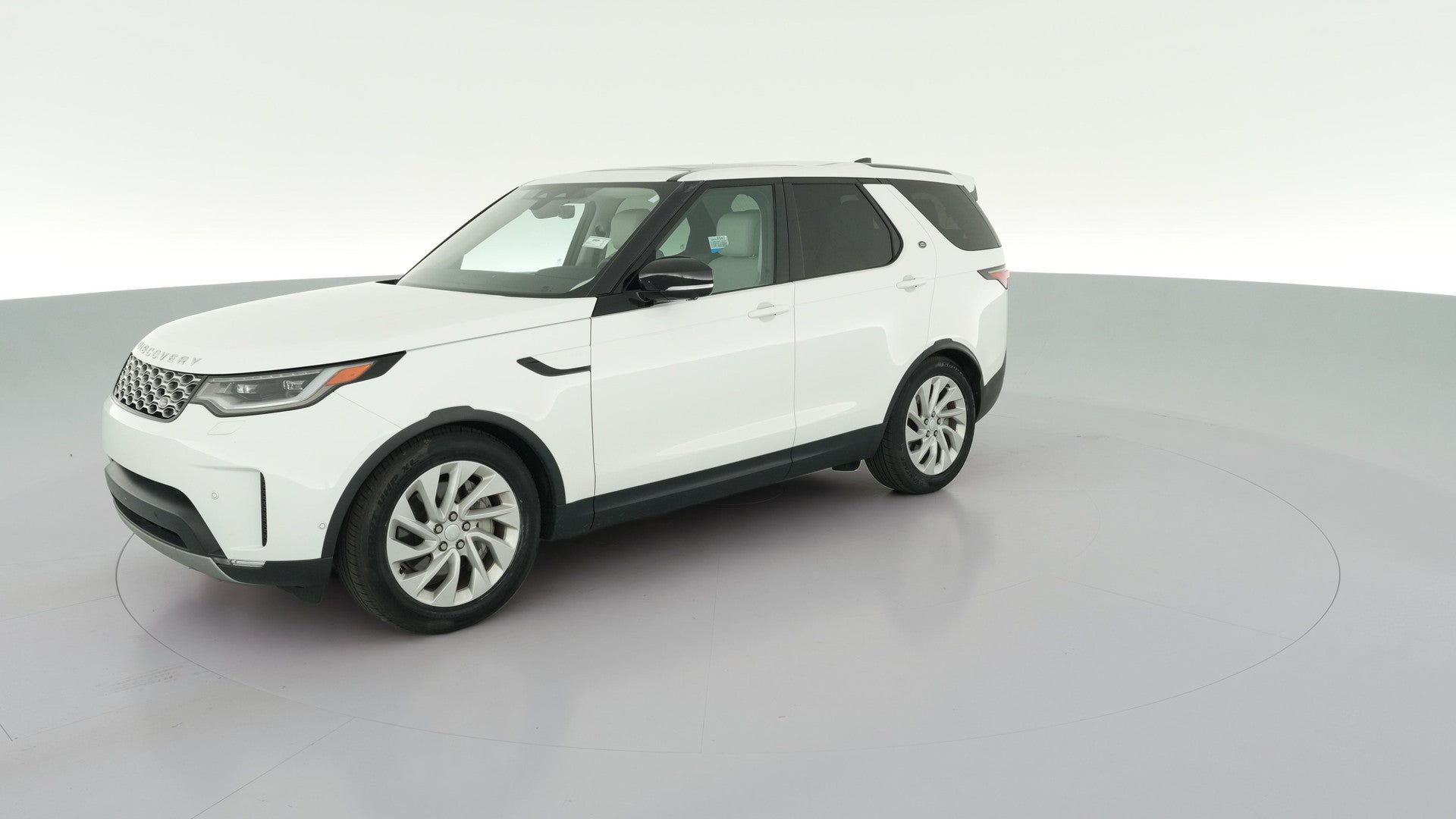 2025 Land Rover Discovery vehicle photo