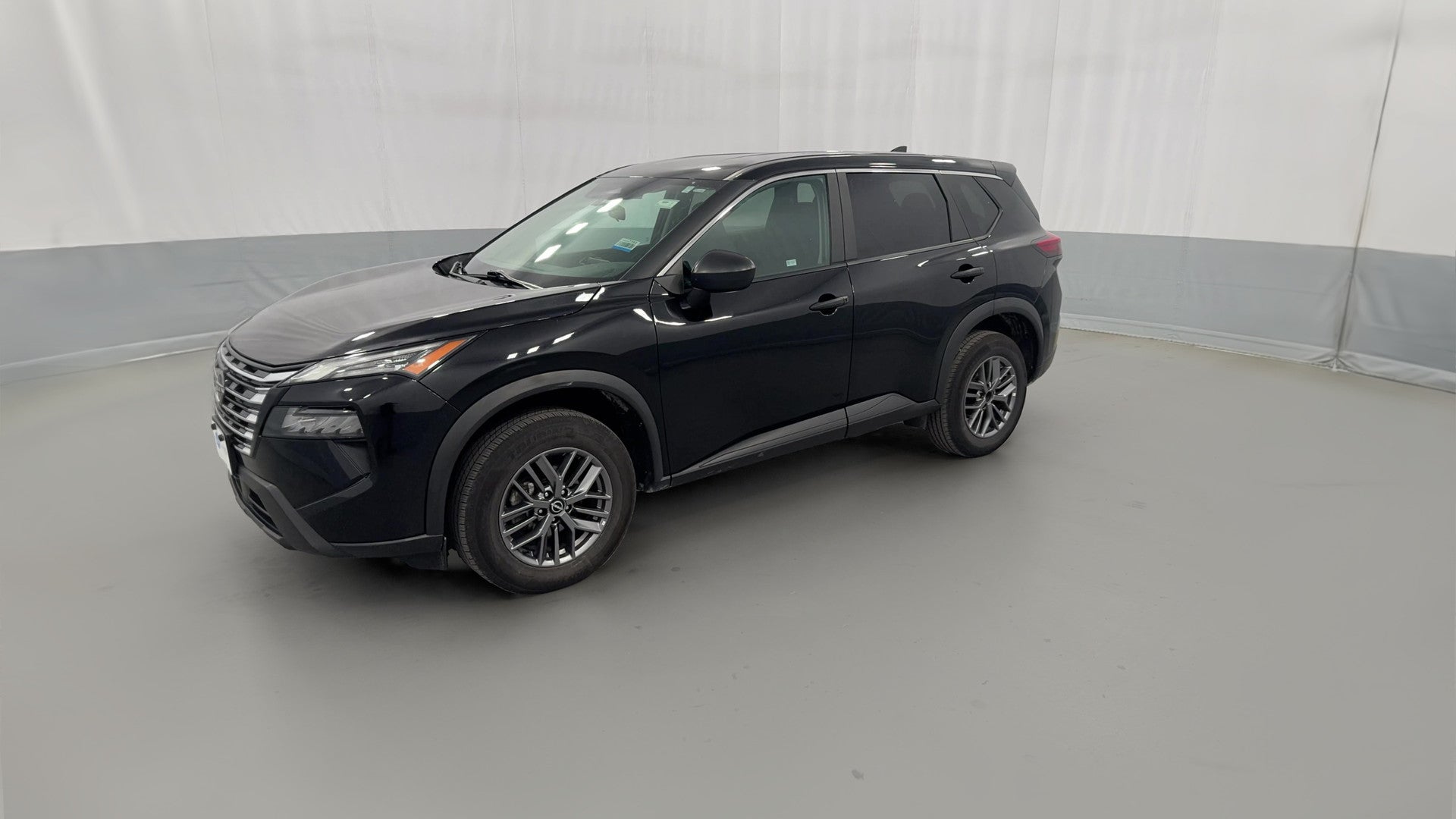 2024 Nissan Rogue vehicle photo