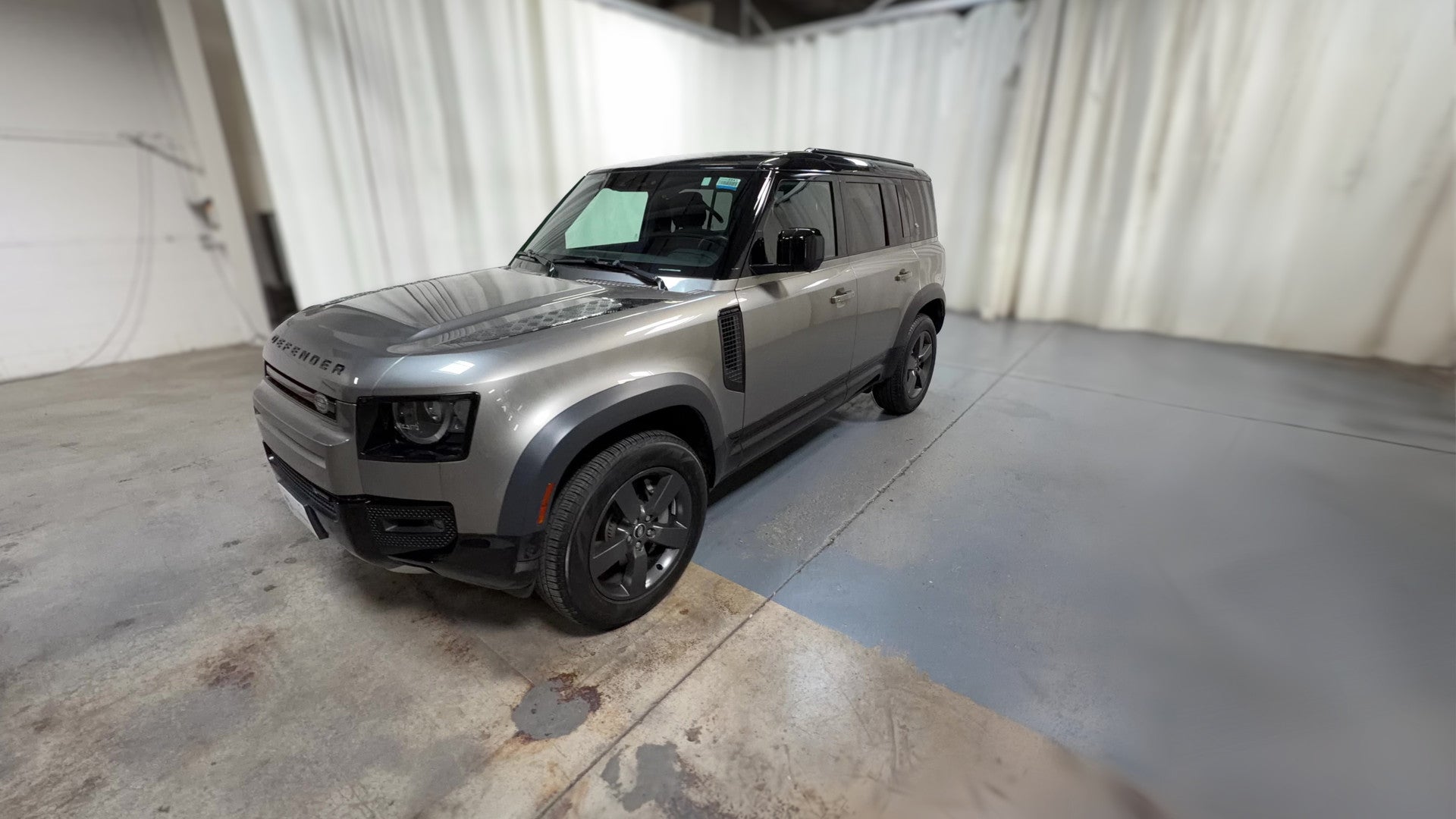 2023 Land Rover Defender 110 | Carvana