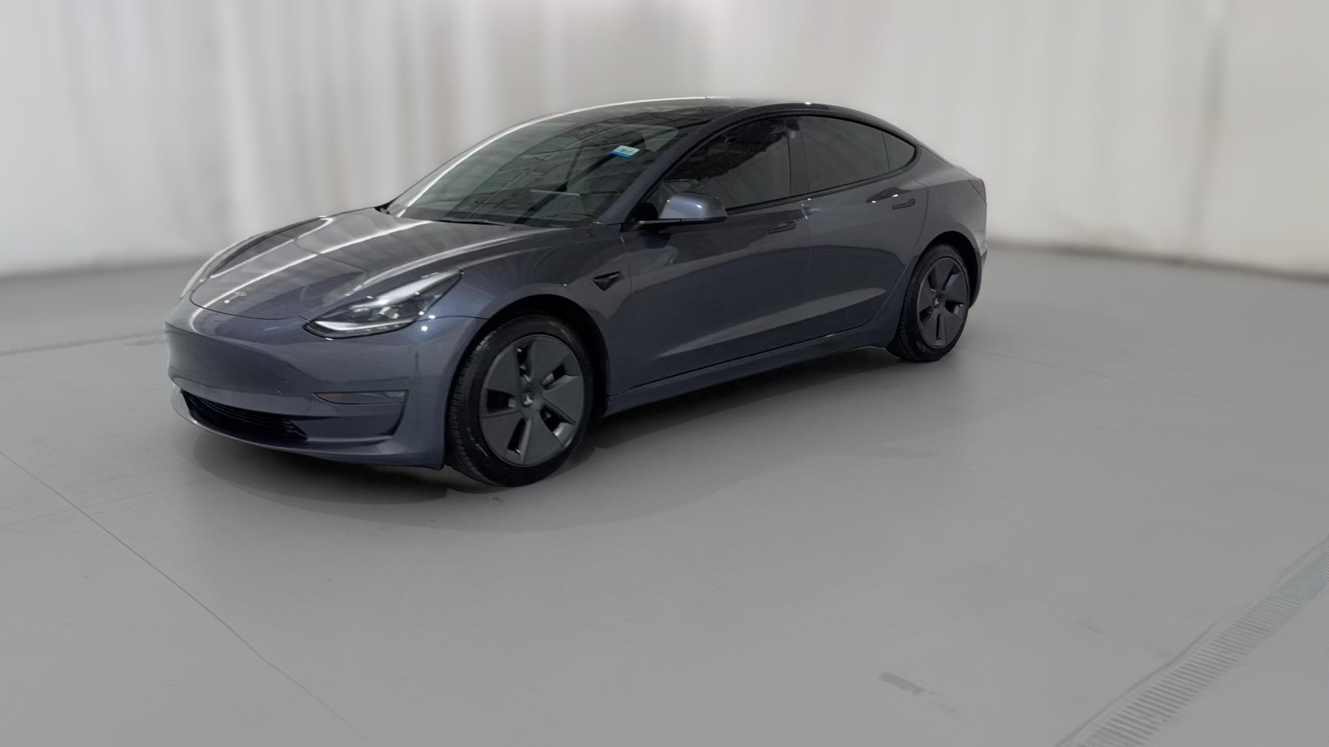 2022 Tesla Model 3 vehicle photo