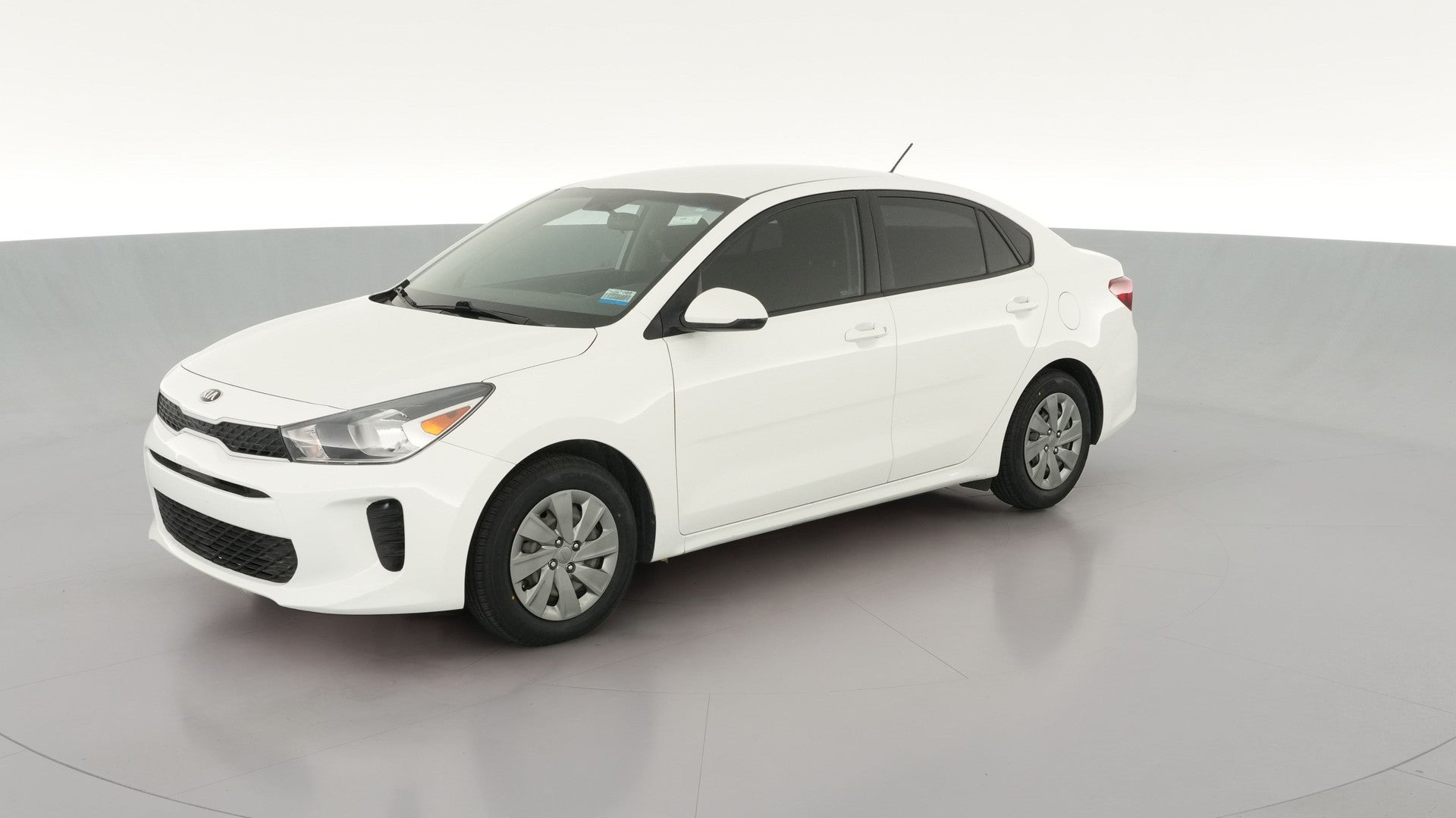 2020 Kia Rio vehicle photo