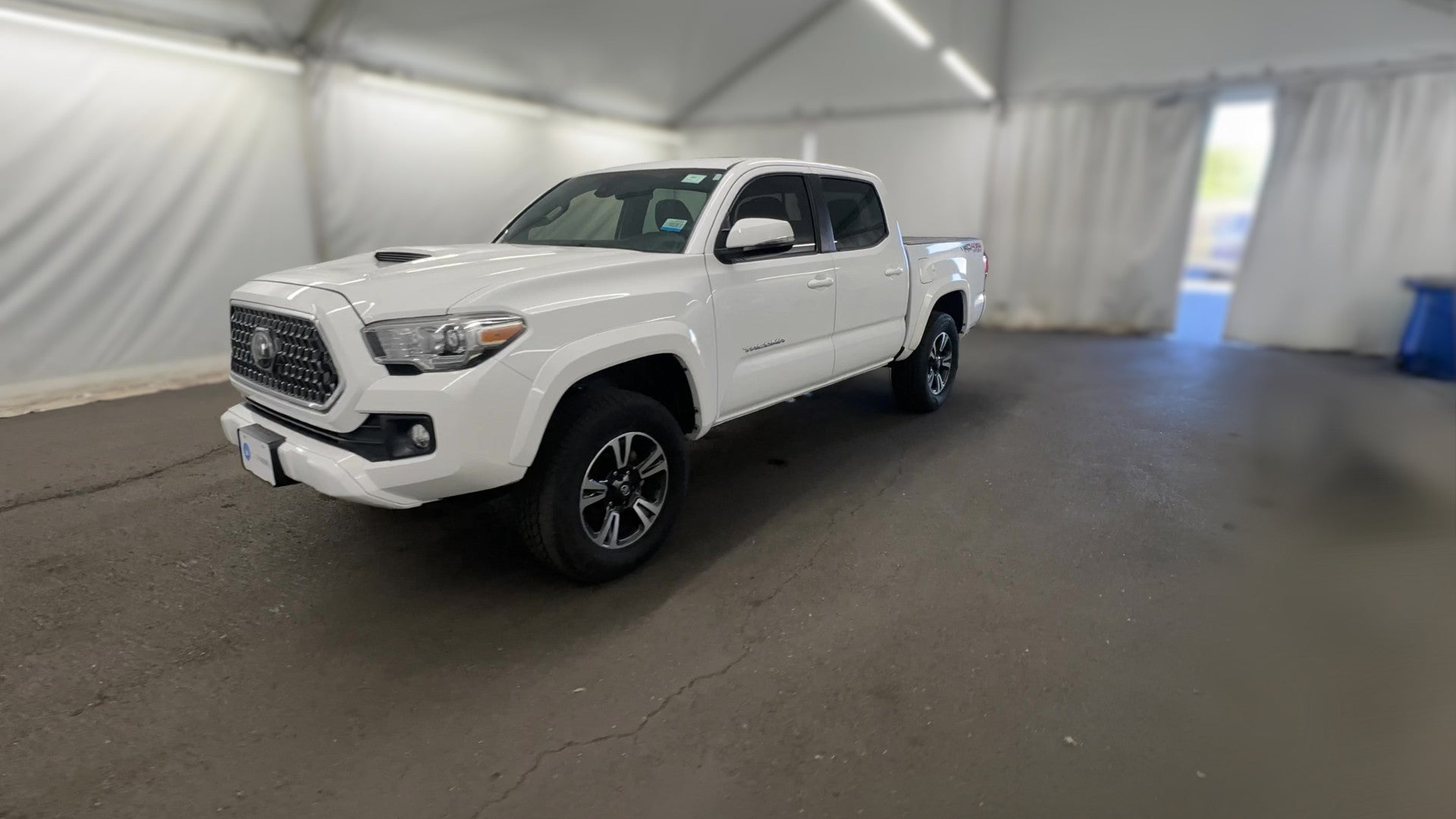 2018 Toyota Tacoma Double Cab vehicle photo