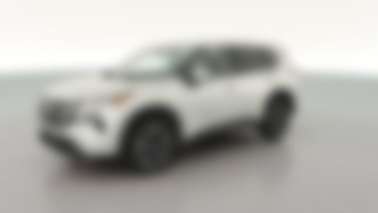 2025 Nissan Rogue vehicle photo