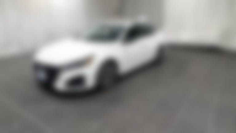 2025 Nissan Altima vehicle photo