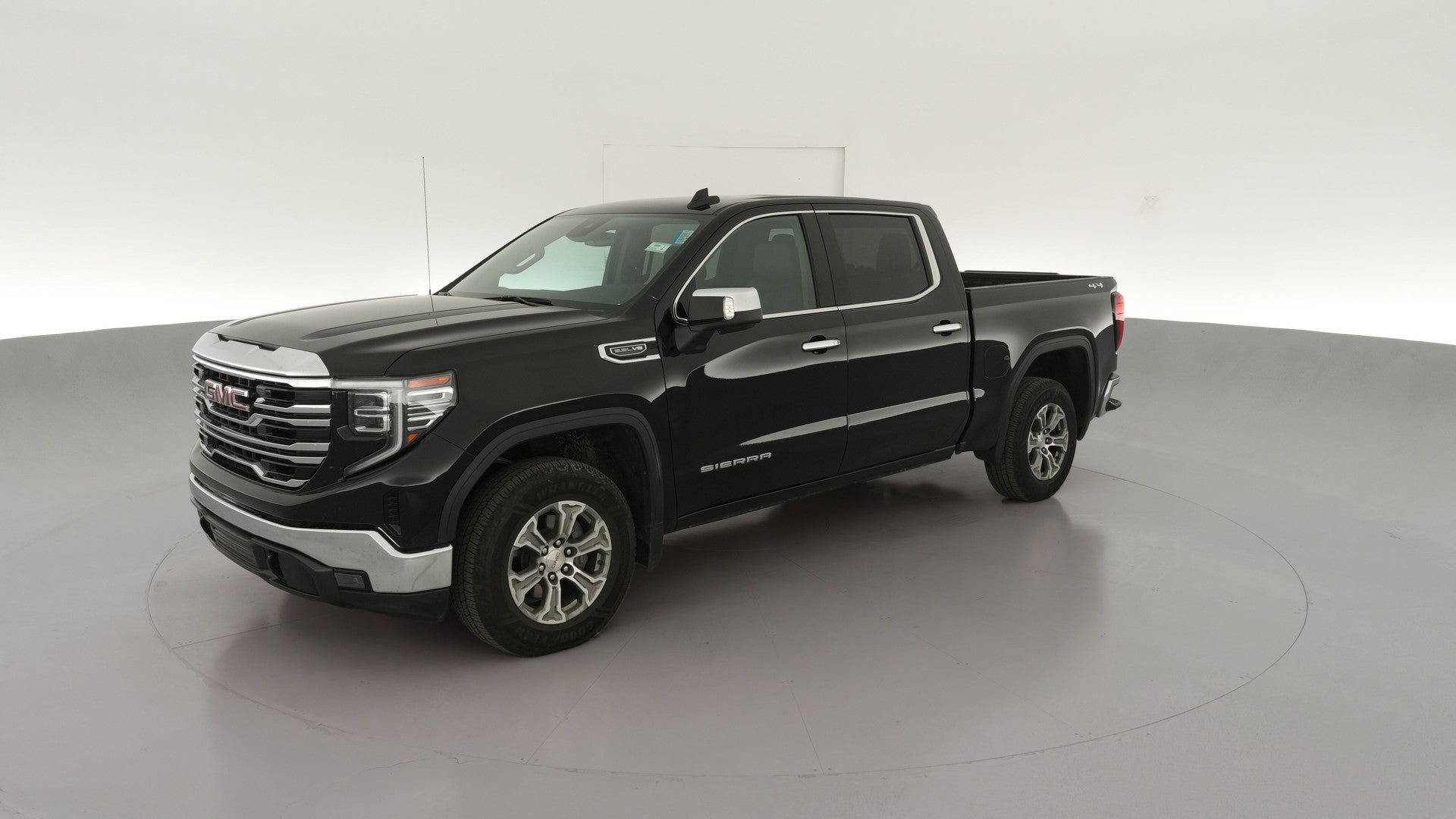 2025 GMC Sierra 1500 Crew Cab vehicle photo