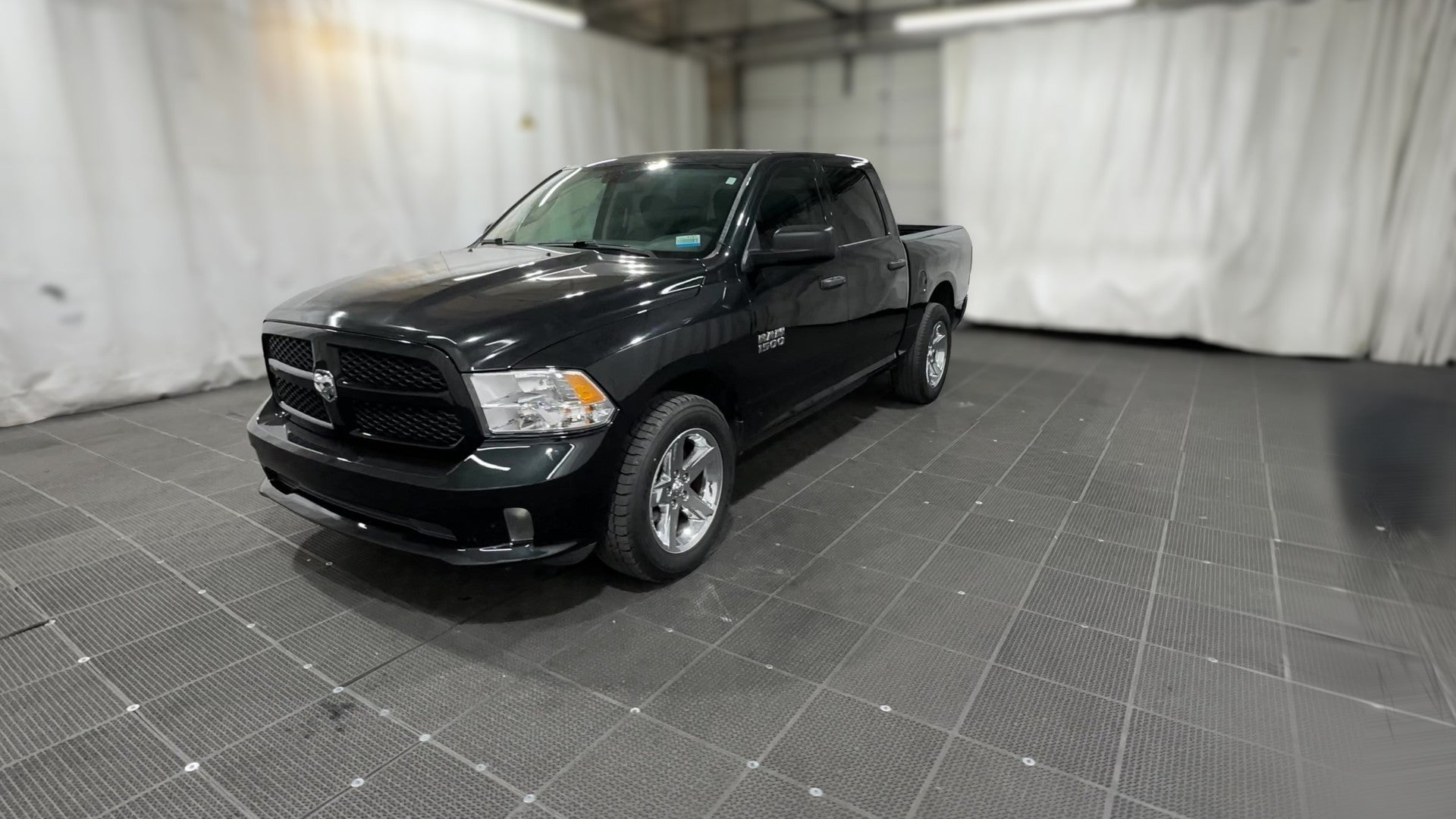 2017 Ram 1500 Crew Cab vehicle photo