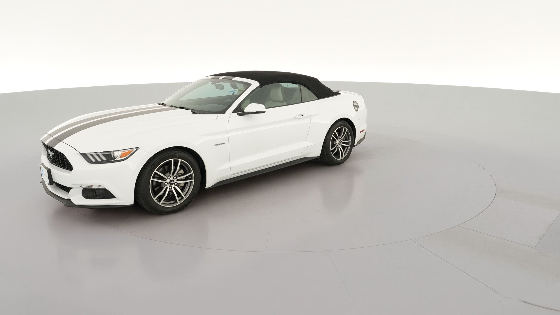 2016 Ford Mustang vehicle photo