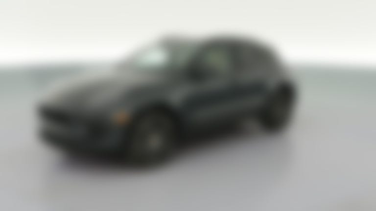 2024 Porsche Macan vehicle photo