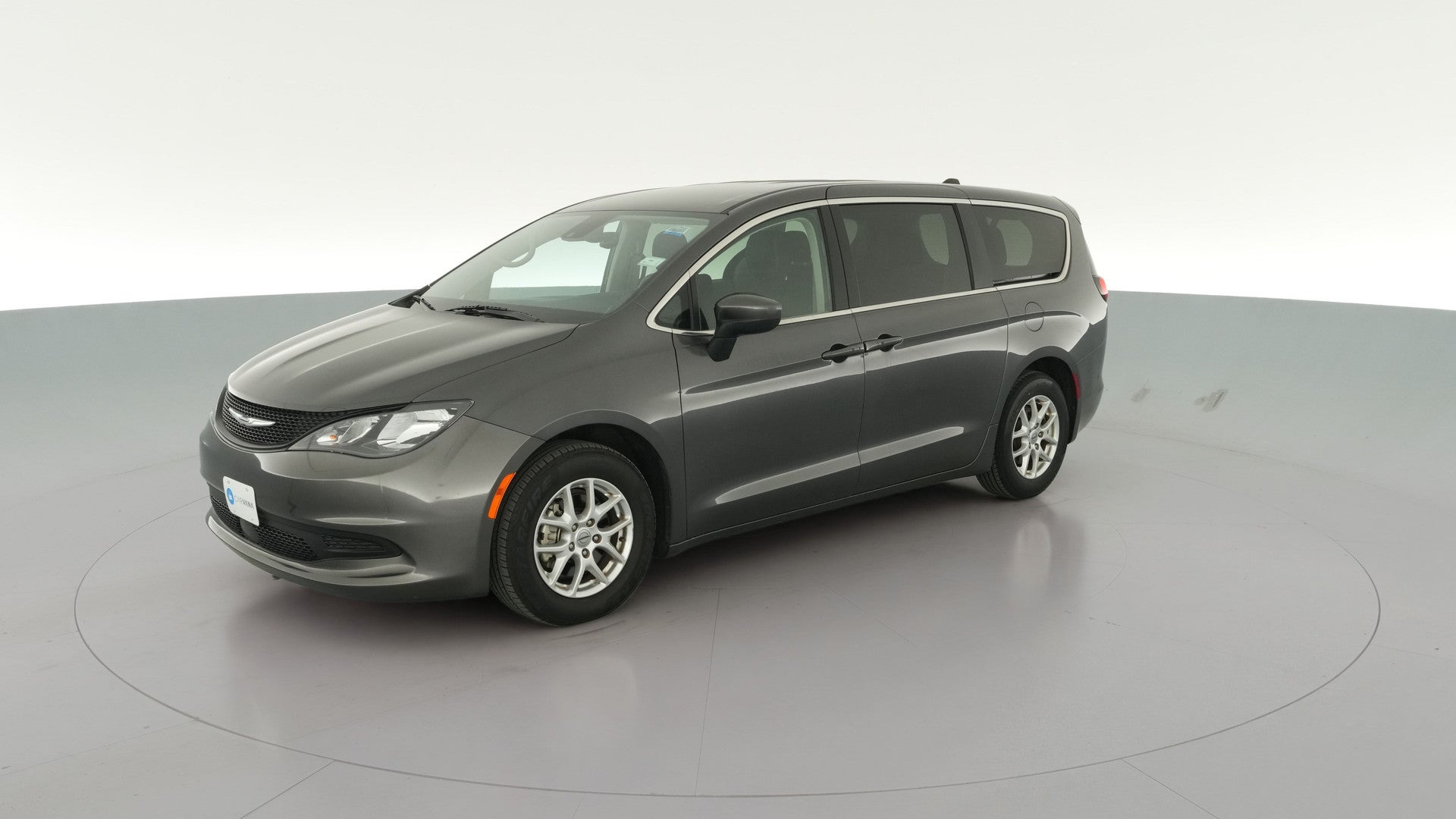 2023 Chrysler Voyager vehicle photo