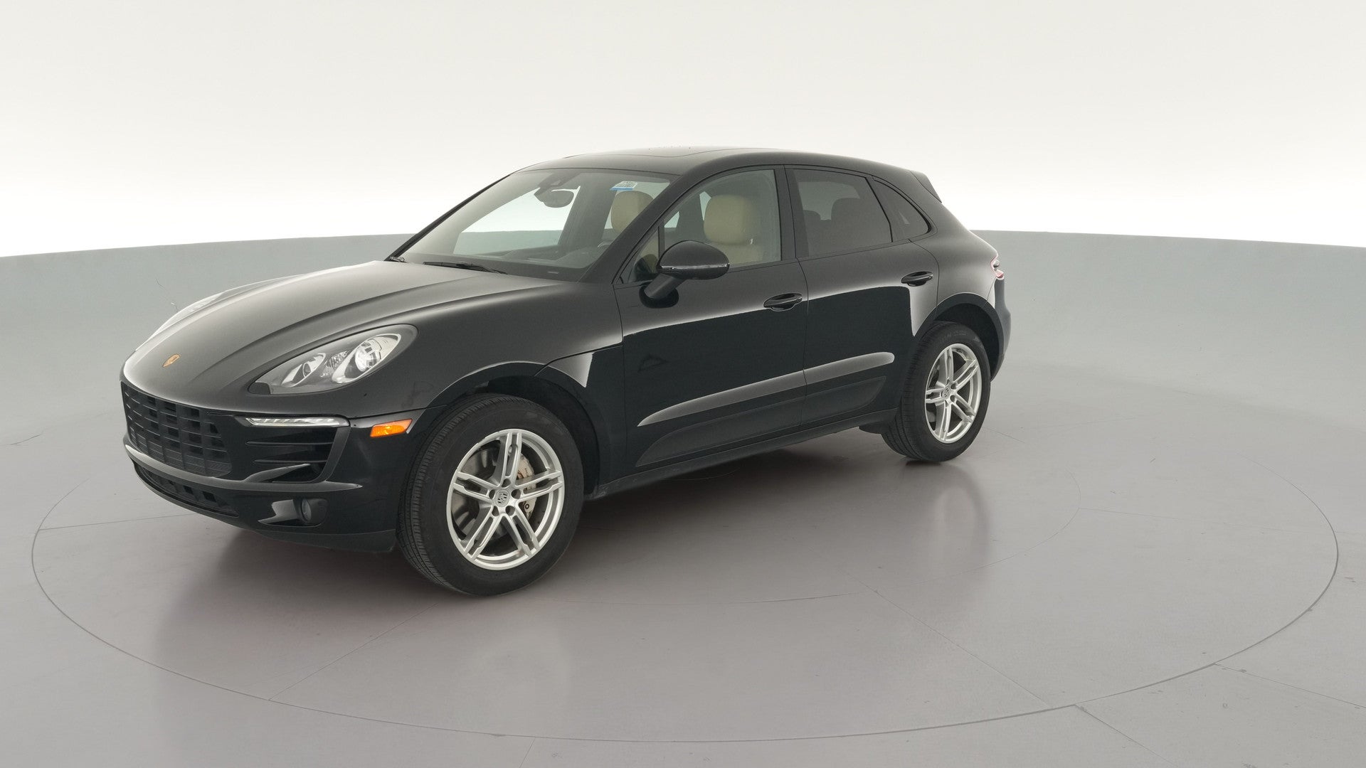 2018 Porsche Macan vehicle photo