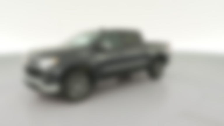 2024 Chevrolet Silverado 1500 Crew Cab vehicle photo