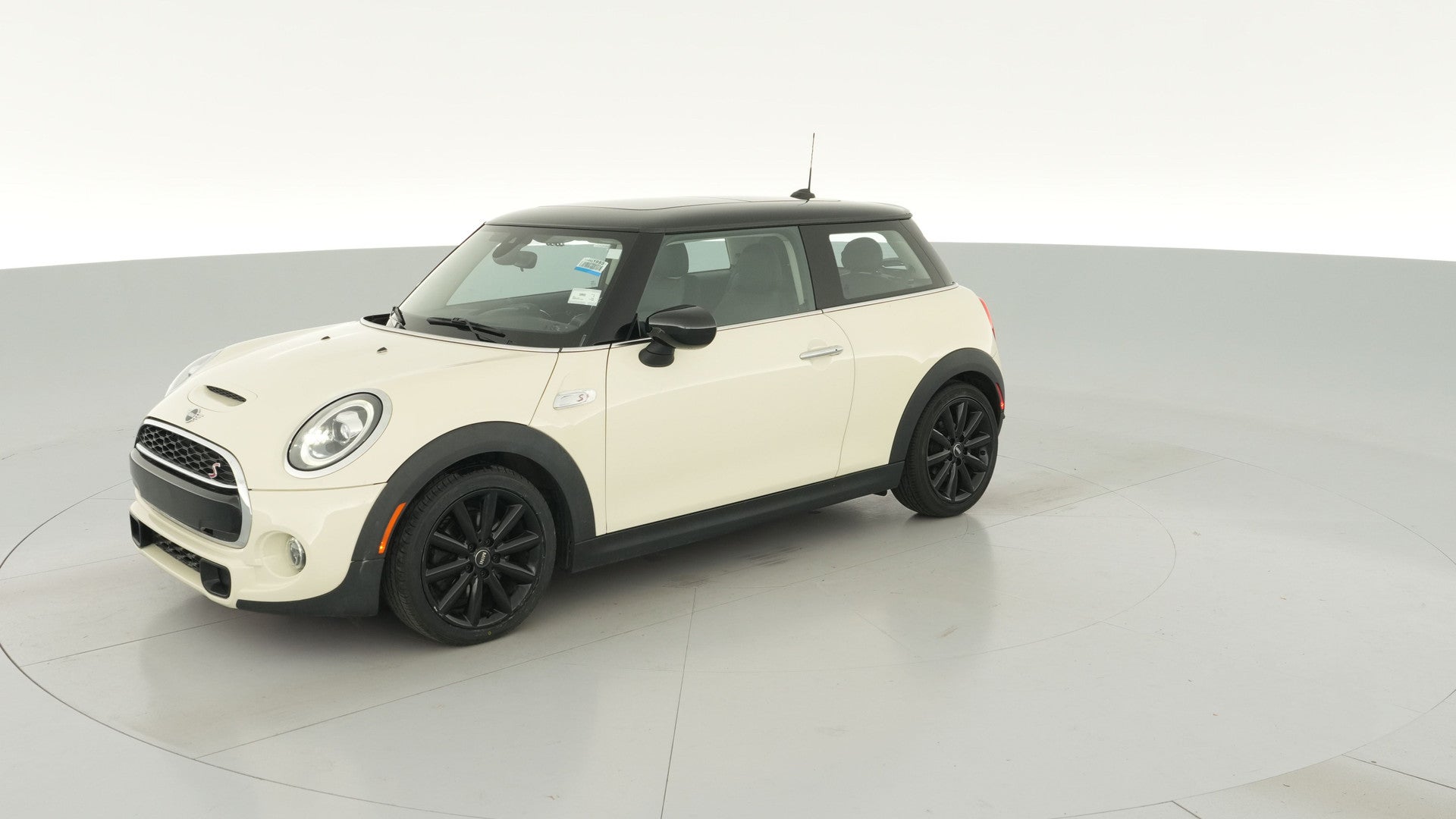 2020 MINI Hardtop 2 Door vehicle photo