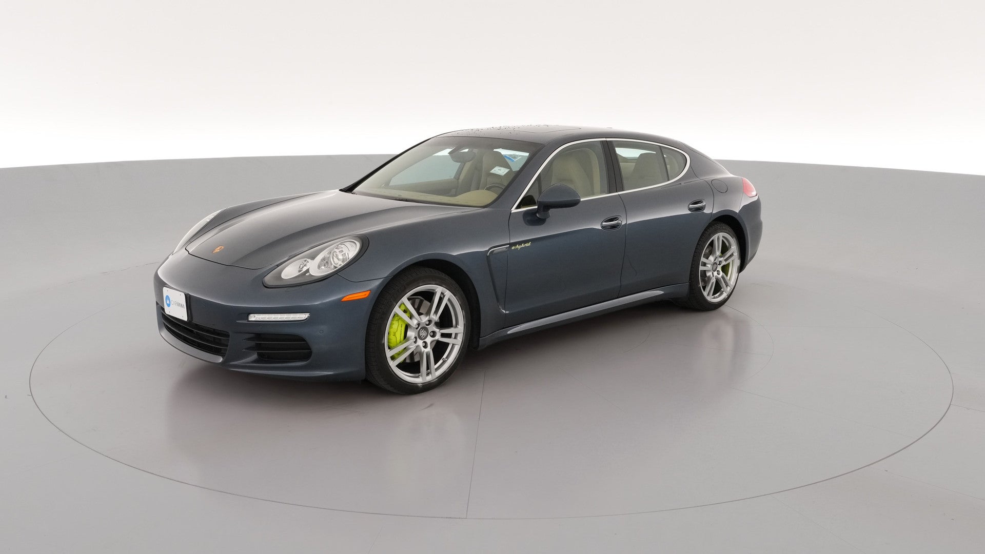 2015 Porsche Panamera vehicle photo