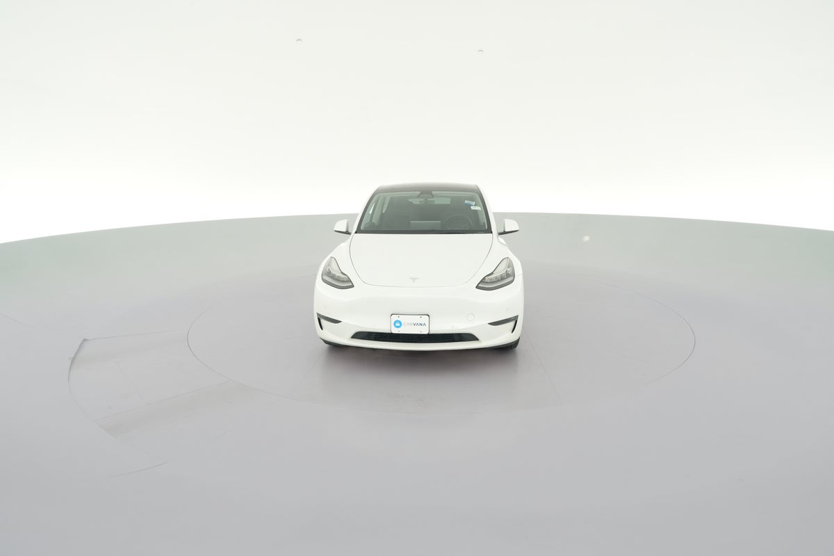 2022 Tesla Model Y Long Range All-Wheel Drive in Pearl White — 360° view 1