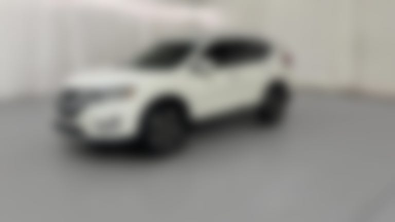 2018 Nissan Rogue vehicle photo