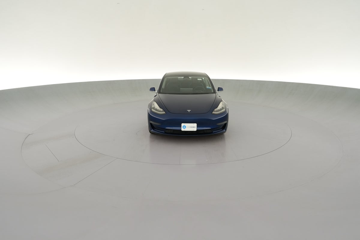 2020 Tesla Model 3 Performance in Deep Blue Metallic — 360° view 1