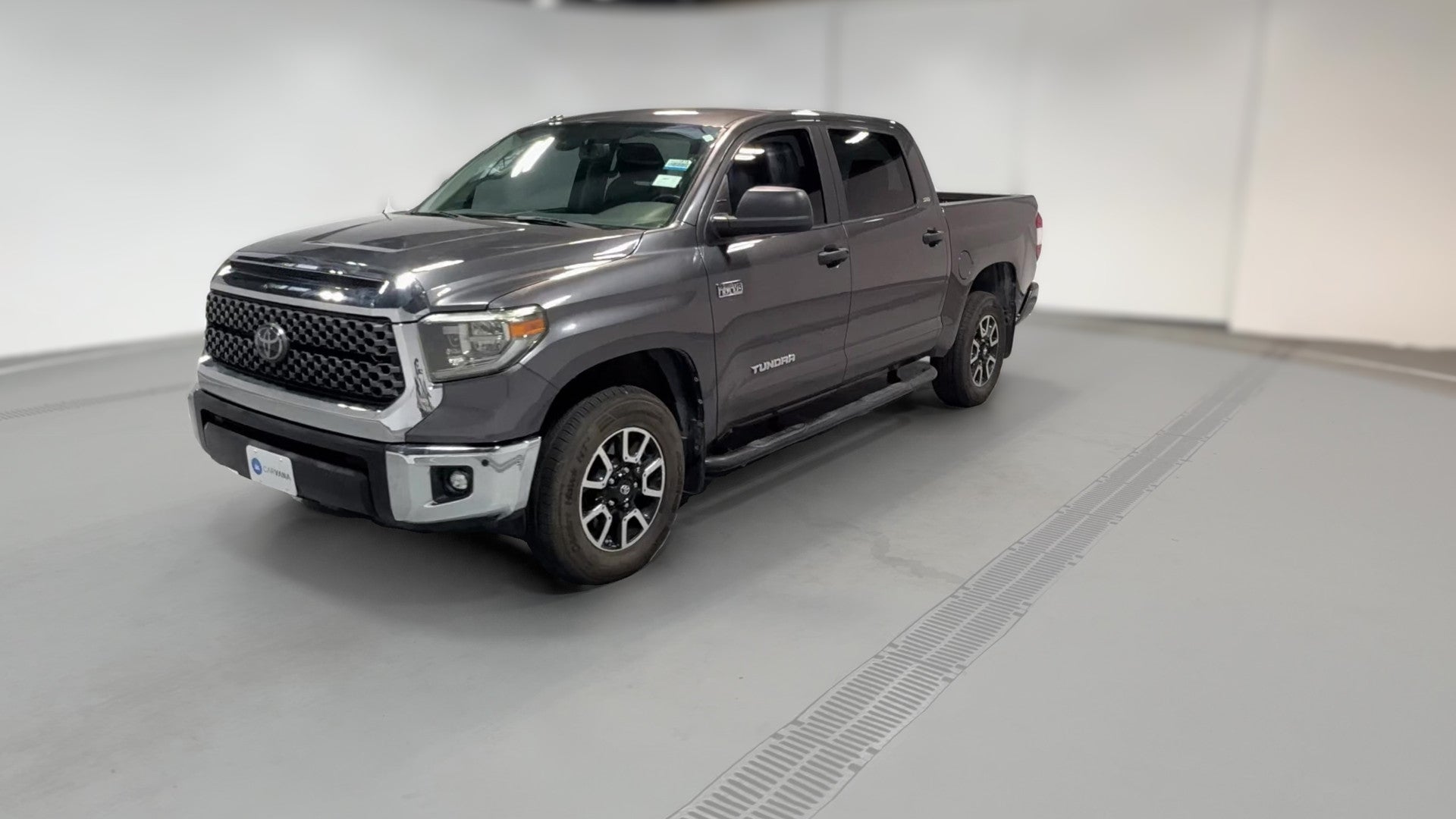 2018 Toyota Tundra CrewMax vehicle photo