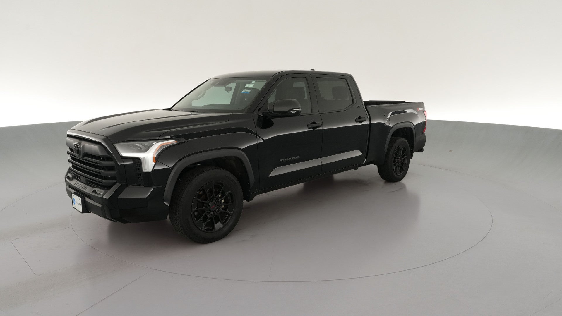 2022 Toyota Tundra CrewMax vehicle photo