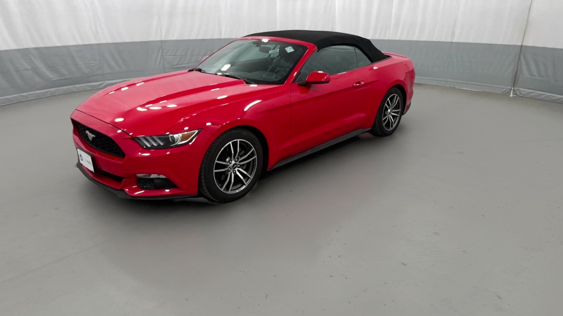 2017 Ford Mustang vehicle photo
