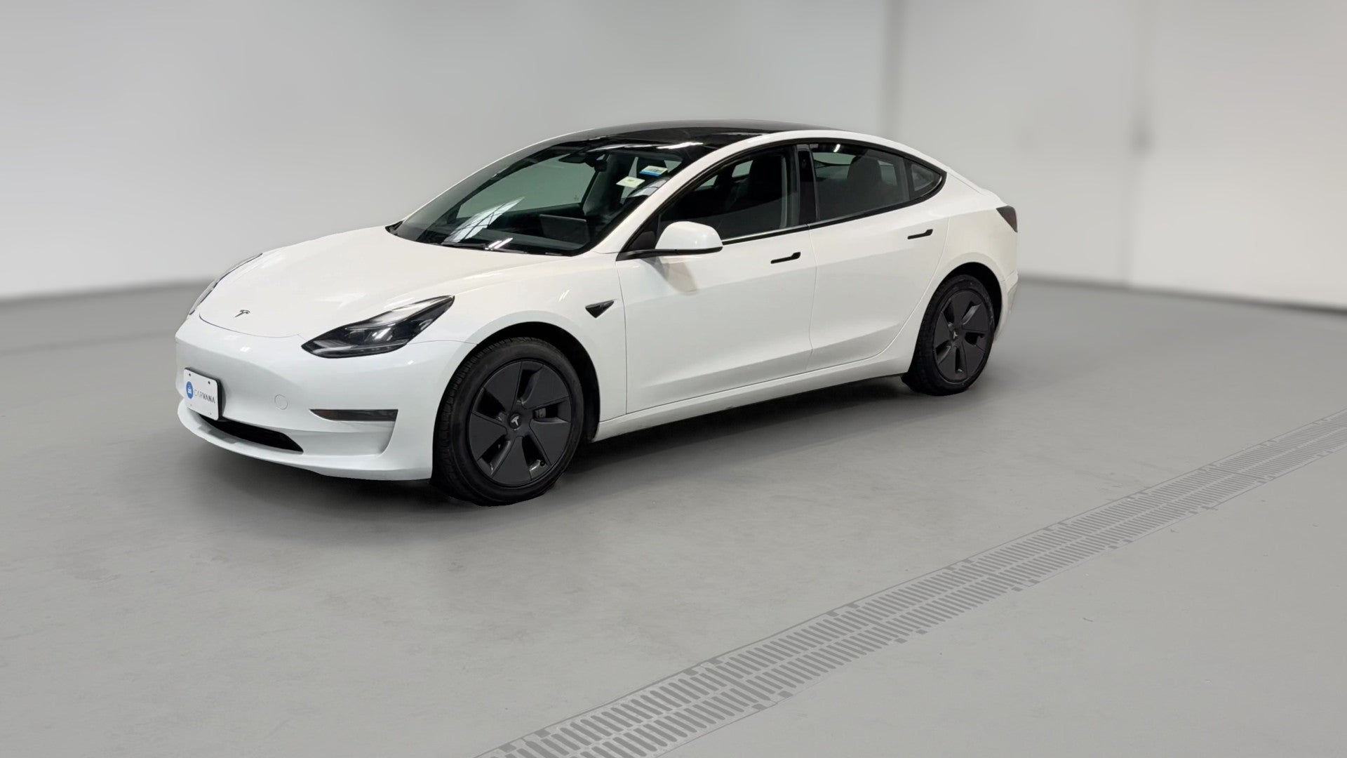 2023 Tesla Model 3 vehicle photo