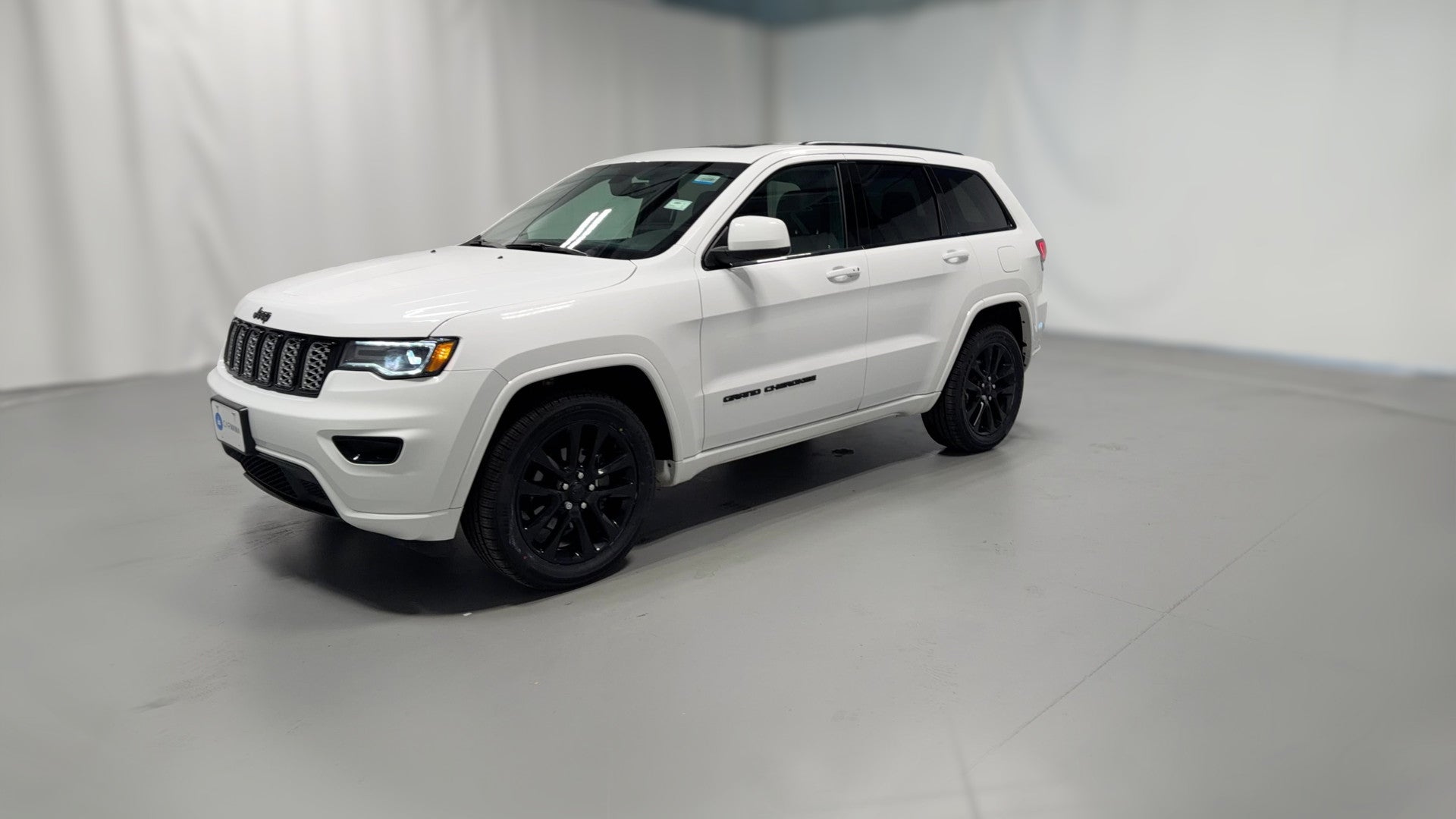 2020 Jeep Grand Cherokee vehicle photo