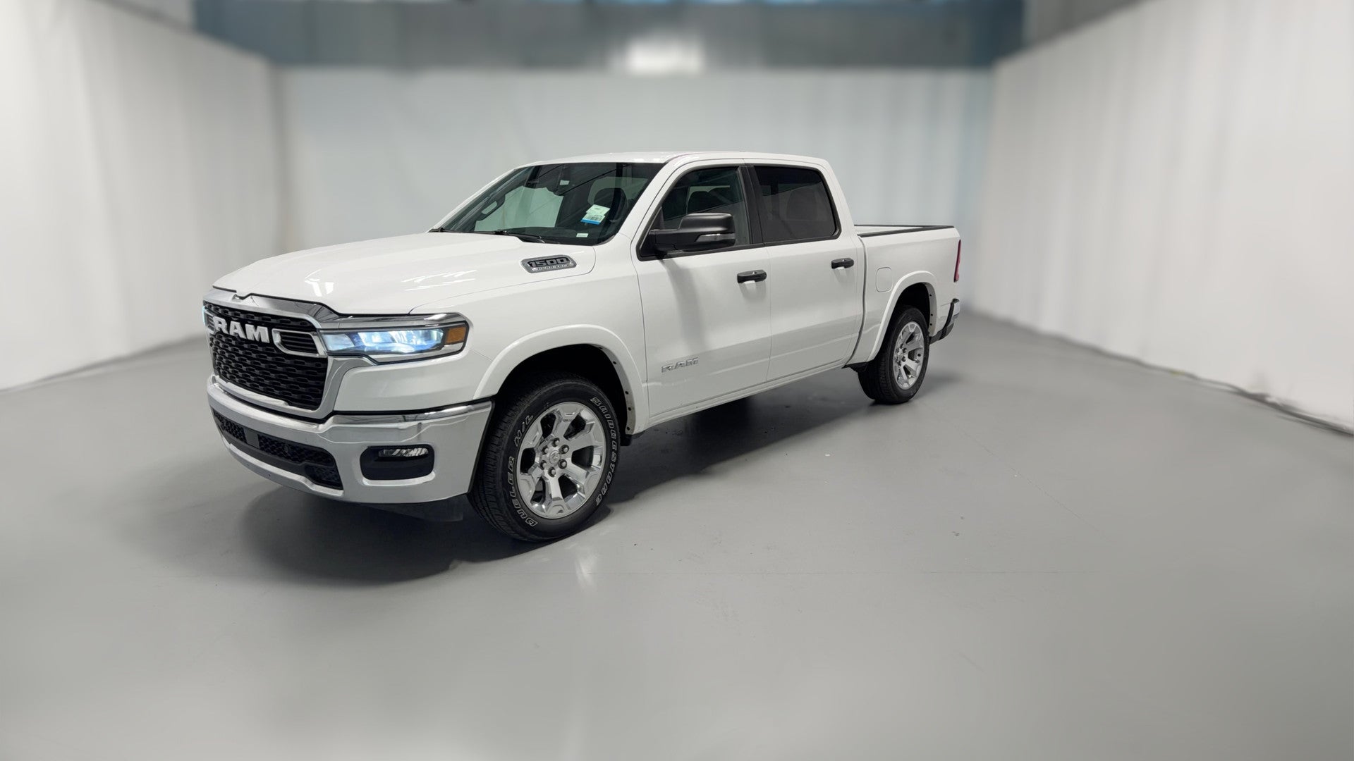 2026 Ram 1500 Crew Cab vehicle photo